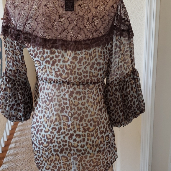 BCBG MAXIAZIRIA BLOUSE - Picture 6 of 7